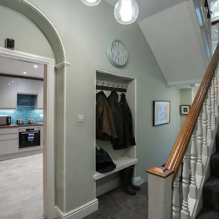 Daire Spacious With Outstanding Views By Letmestay *