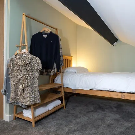 Spacious With Outstanding Views By Letmestay Lägenhet Ambleside