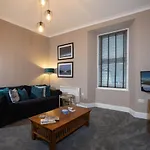 Spacious With Outstanding Views By Letmestay Apartmán *